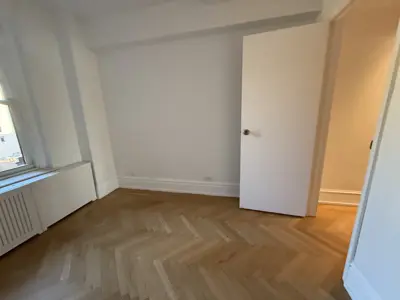 Laminate flooring installation in a NYC home