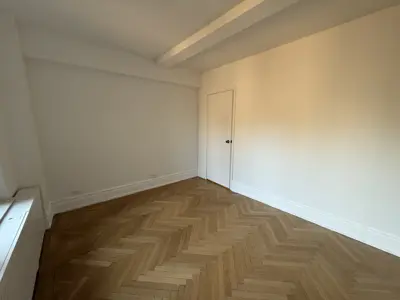 Laminate flooring installation in a NYC home