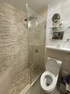 Professional caulking and sealing service