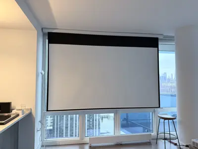 Ceiling projector installation and setup